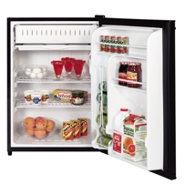 GE Spacemaker® Compact Refrigerator, GMR06AAPBB