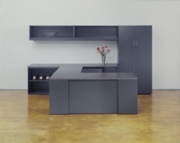 U w/ wardrobe